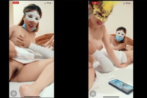 Hai em livestream chịch tập thể | livestream